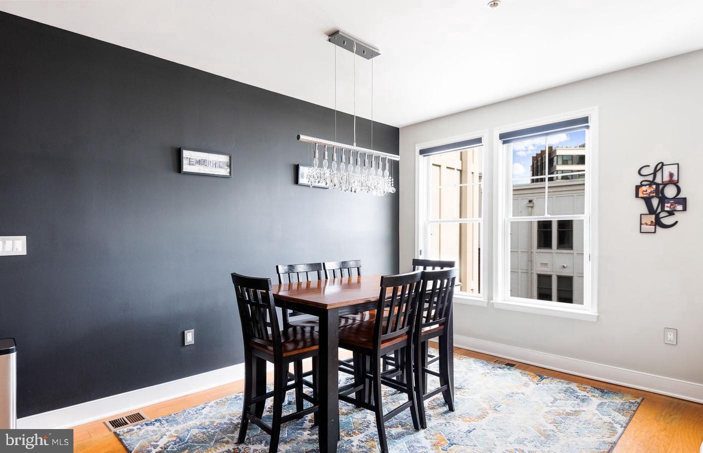 1418 North Rhodes Street, Unit B426 Arlington, VA 22209 - Photo 4 of 36 Dining area