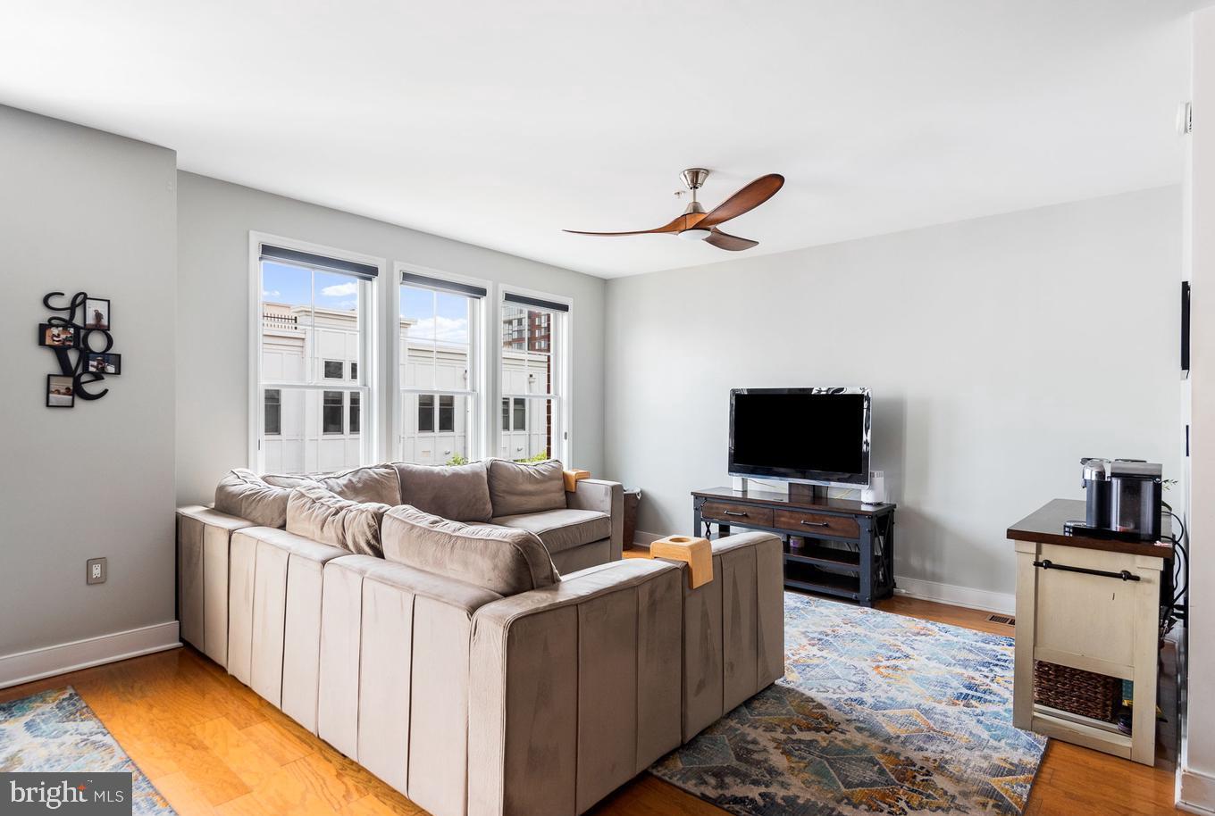 1418 North Rhodes Street, Unit B426 Arlington, VA 22209 - Photo 9 of 36