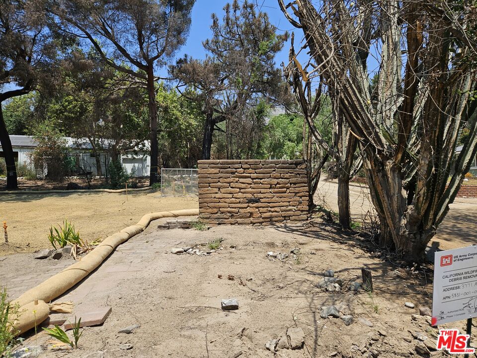 3771 Alzada Road Altadena, CA 91001 - Photo 6 of 11