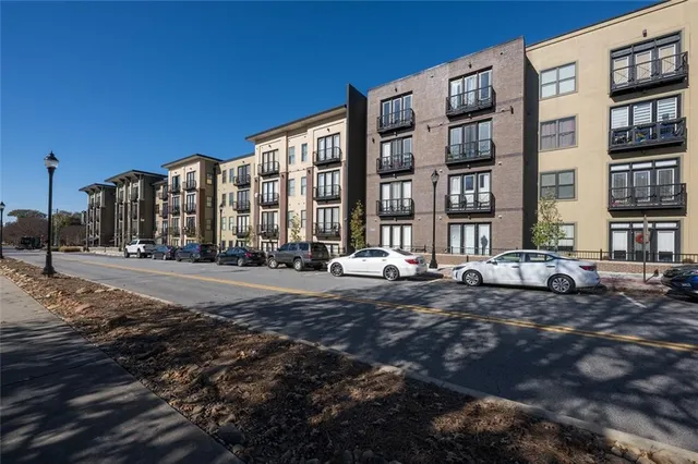 $2,250 | 5300 Peachtree Road, Atlanta, GA 30341