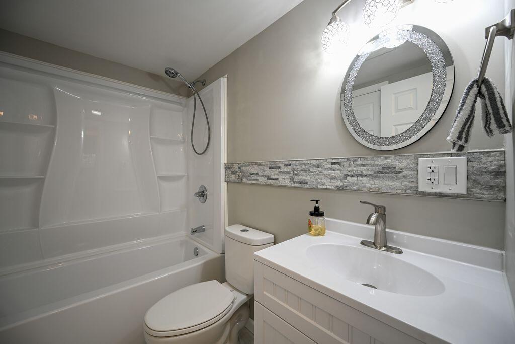 17 Columbus Drive Rouses Point, NY 12979 - Photo 22 of 25 17 Columbus Dr bath 1