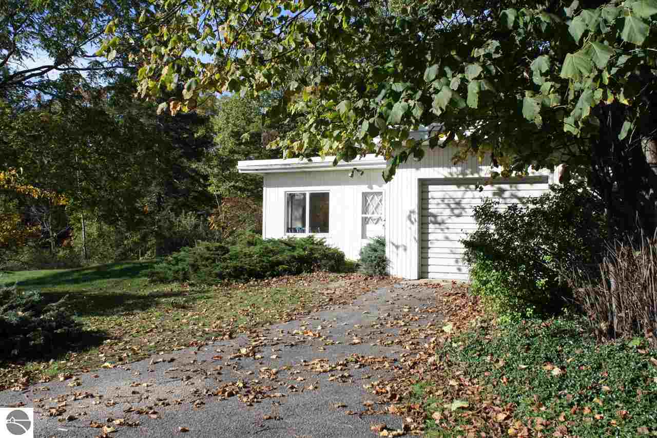 7616 Homestead Road, Unit 2 Benzonia, MI 49616 - Photo 5 of 26