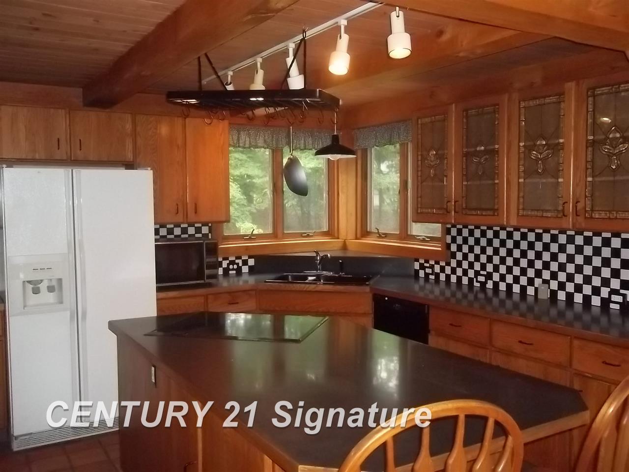 11480 Geddes Road Freeland, MI 48623 - Photo 3 of 15