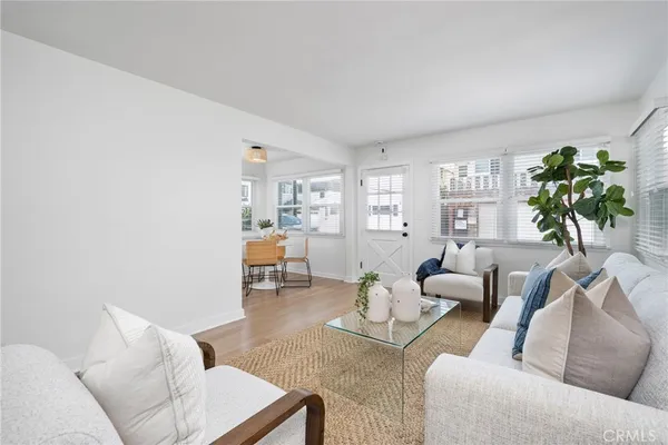 $5,300 | 502 36th Street, Unit A, Newport Beach, CA 92663
