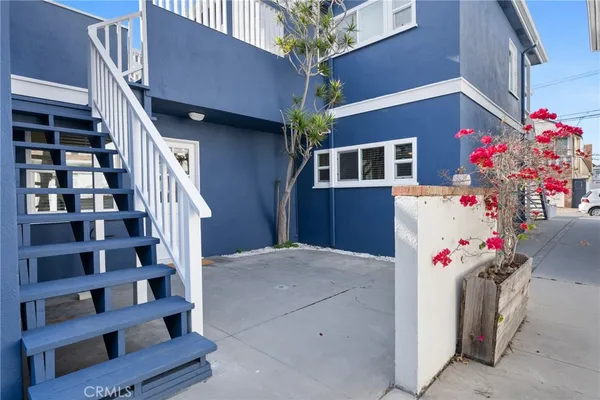 $5,300 | 502 36th Street, Unit A, Newport Beach, CA 92663