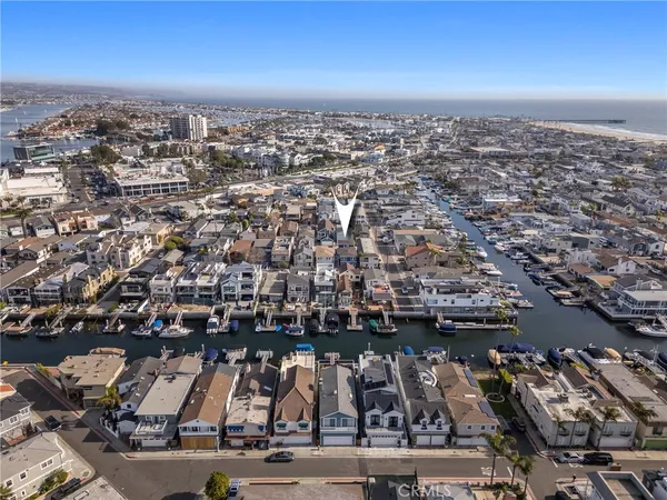 $5,300 | 502 36th Street, Unit A, Newport Beach, CA 92663