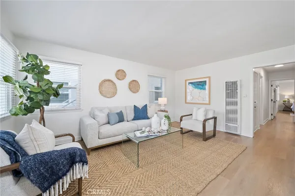 $5,300 | 502 36th Street, Unit A, Newport Beach, CA 92663