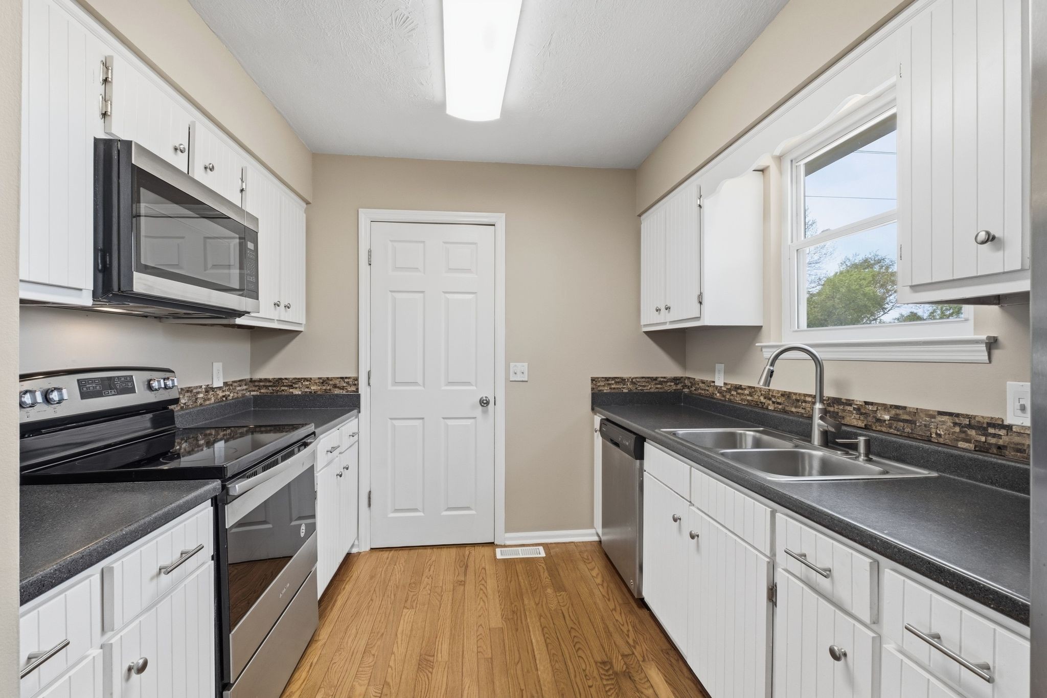 5944 South New Hope Road Hermitage, TN 37076 - Photo 8 of 38