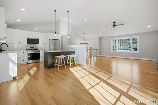 $599,900 | 70 S Road, Ellington, CT 06029