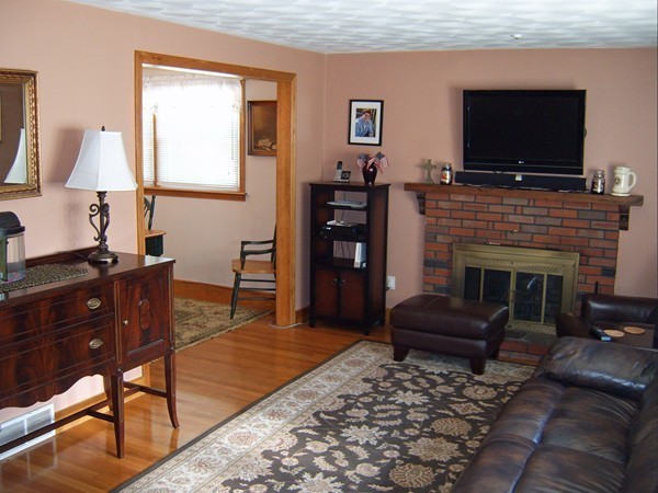 9 Hawthorne Road Holbrook, MA 02343 - Photo 8 of 23 Gallery Image 8