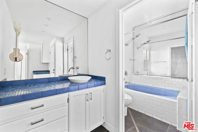 $495,000 | 14347 Albers Street, Unit 201, Sherman Oaks, CA 91401