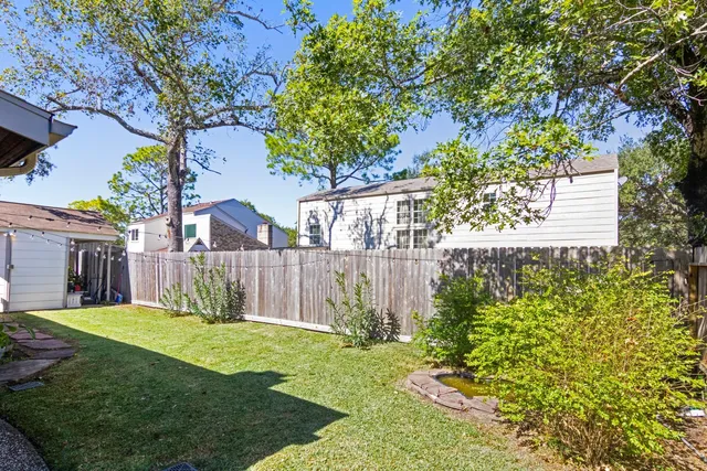 $2,450 | 13910 Ella Lee Lane, Houston, TX 77077