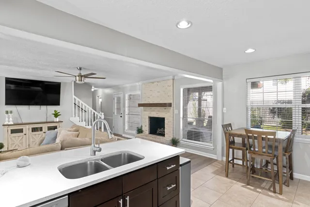 $2,450 | 13910 Ella Lee Lane, Houston, TX 77077