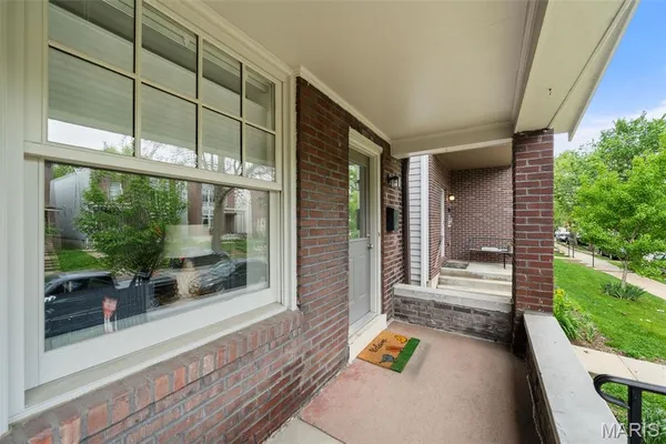 $329,900 | 4224 McRee Avenue, St. Louis, MO 63110