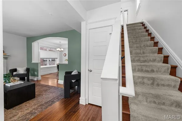 $329,900 | 4224 McRee Avenue, St. Louis, MO 63110