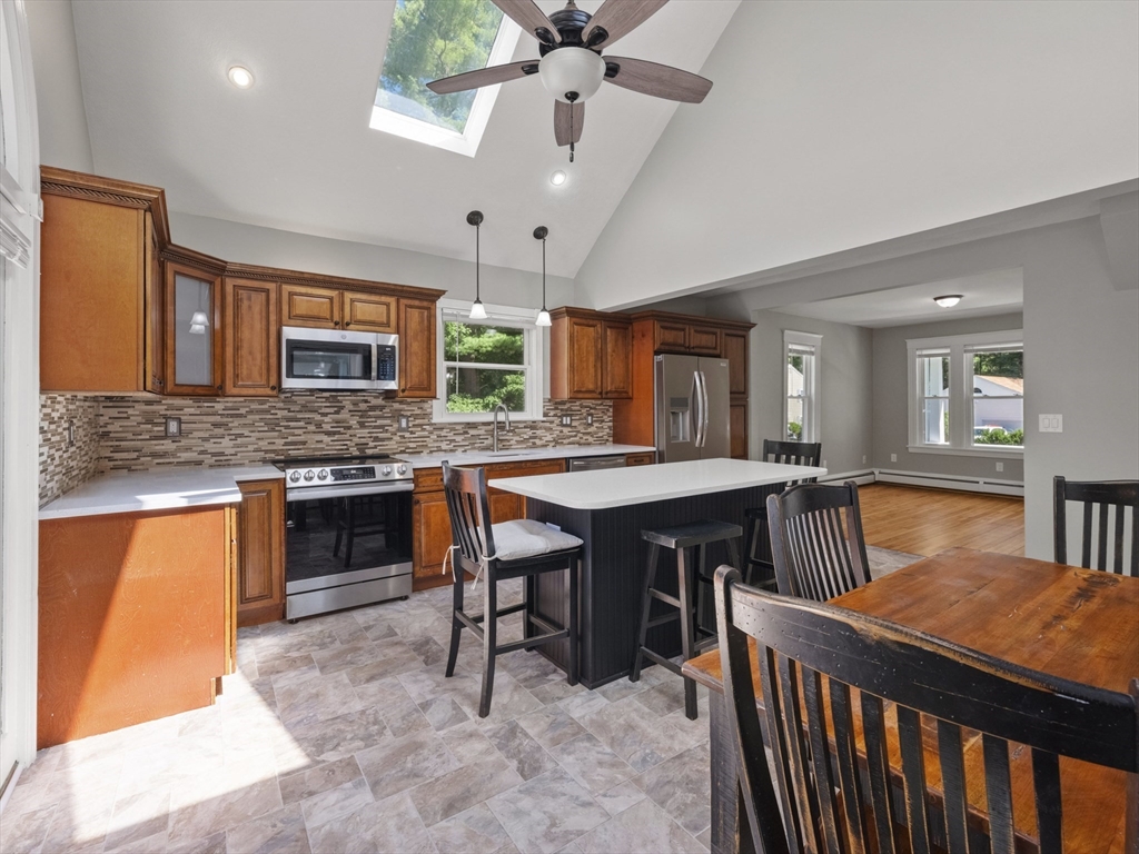 65 Old Nahant Road Wakefield, MA 01880 - Photo 20 of 42