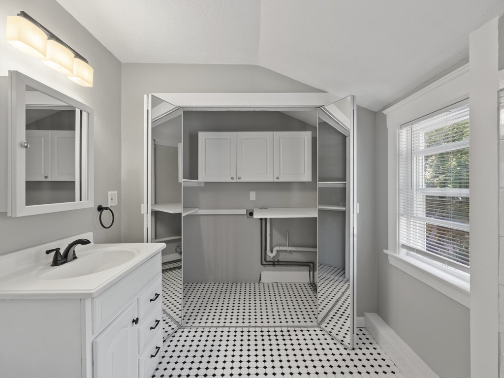 65 Old Nahant Road Wakefield, MA 01880 - Photo 23 of 42