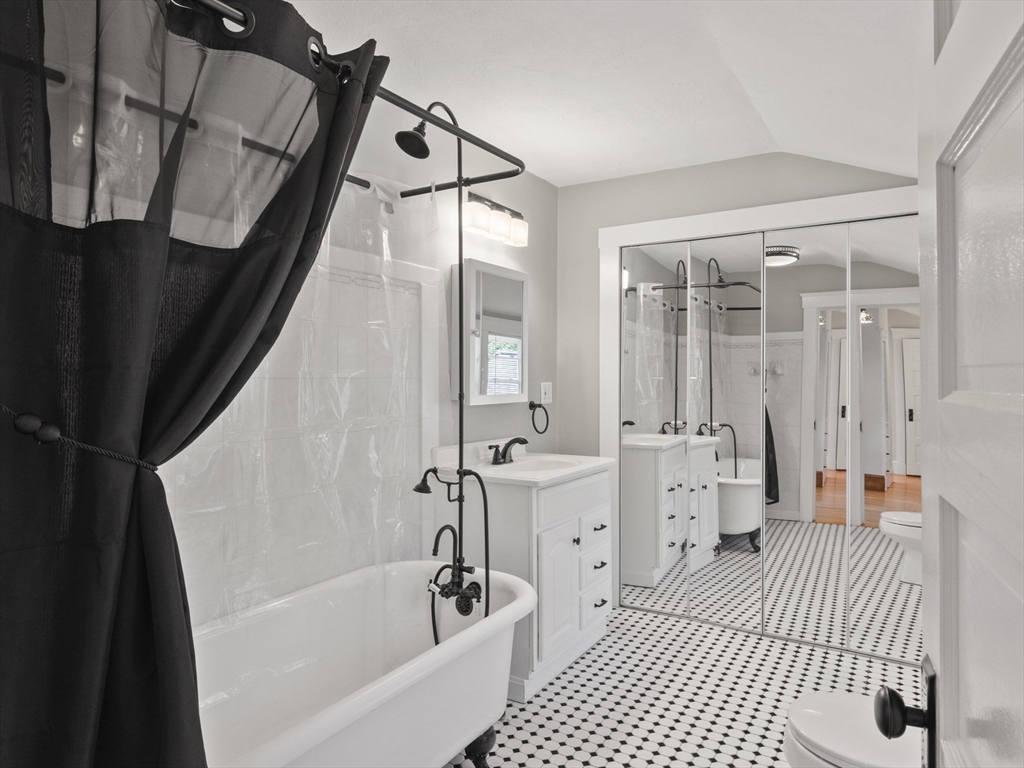 65 Old Nahant Road Wakefield, MA 01880 - Photo 24 of 42