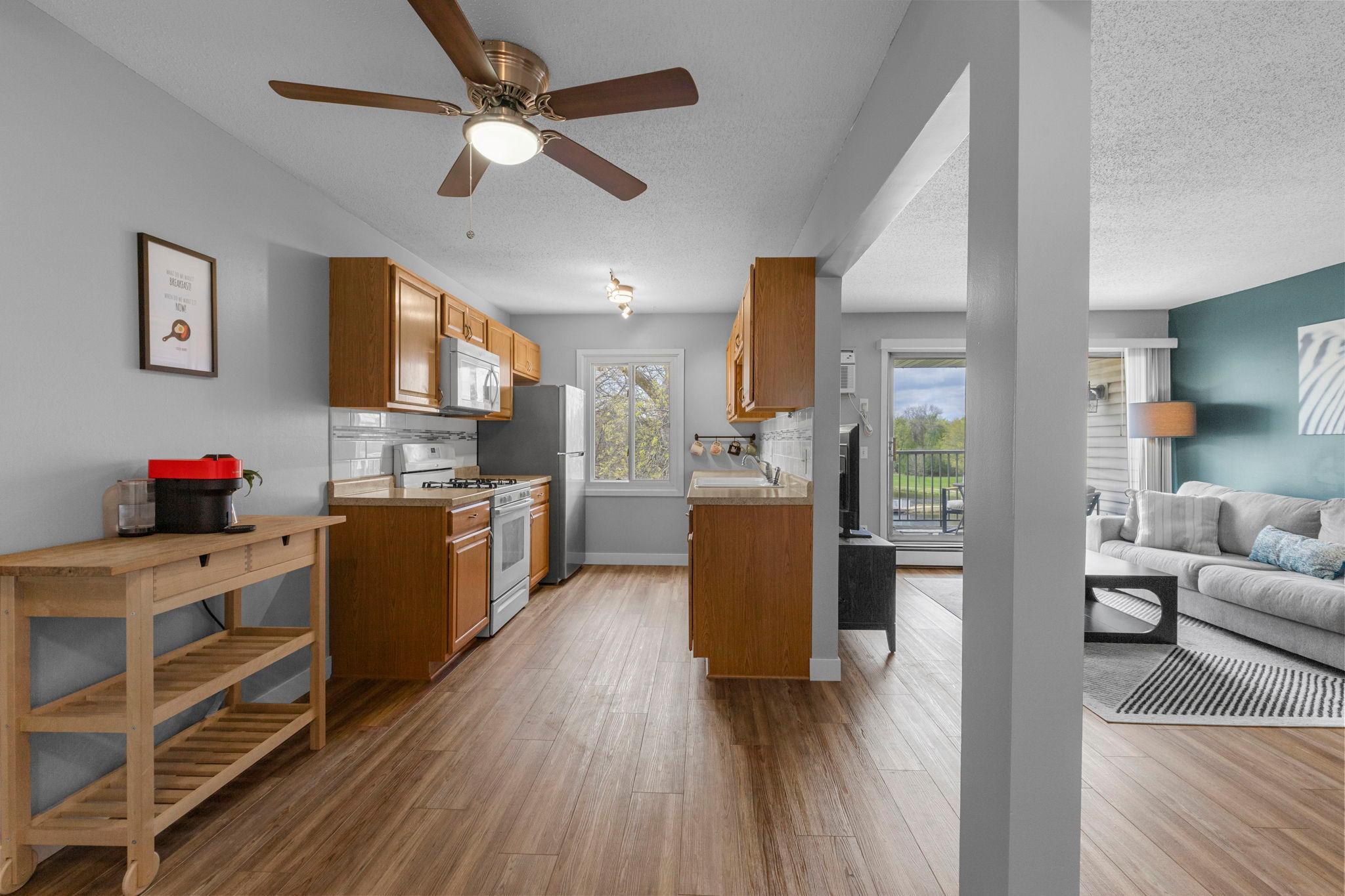 10720 Rockford Road, Unit 313 Plymouth, MN 55442 - Photo 6 of 47