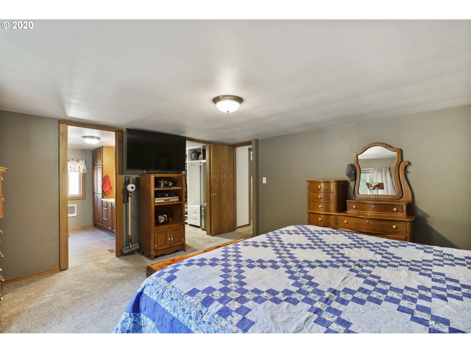 114 Homestake Lane Riddle, OR 97469 - Photo 17 of 31