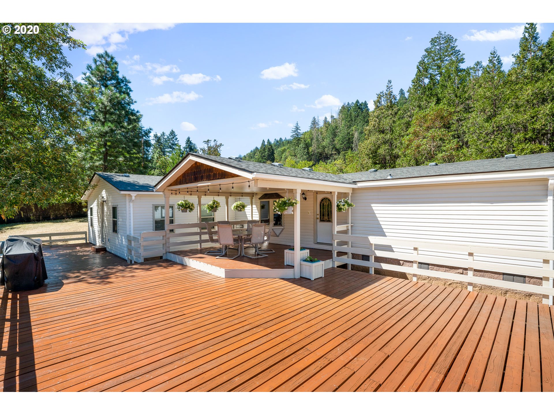 114 Homestake Lane Riddle, OR 97469 - Photo 4 of 31