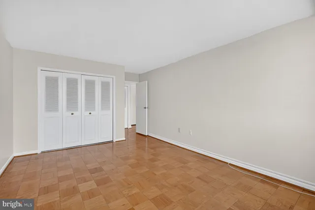 $2,100 | 10500 Rockville Pike, Unit 1114, Rockville, MD 20852