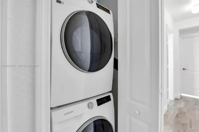 $345,000 | 17710 Northwest 73rd Avenue, Unit 20120, Hialeah, FL 33015