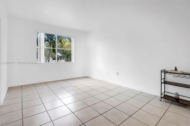 $345,000 | 17710 Northwest 73rd Avenue, Unit 20120, Hialeah, FL 33015