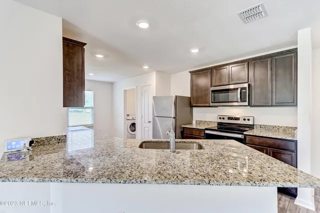 $315,000 | 8521 Lake George Circle West, Macclenny, FL 32063