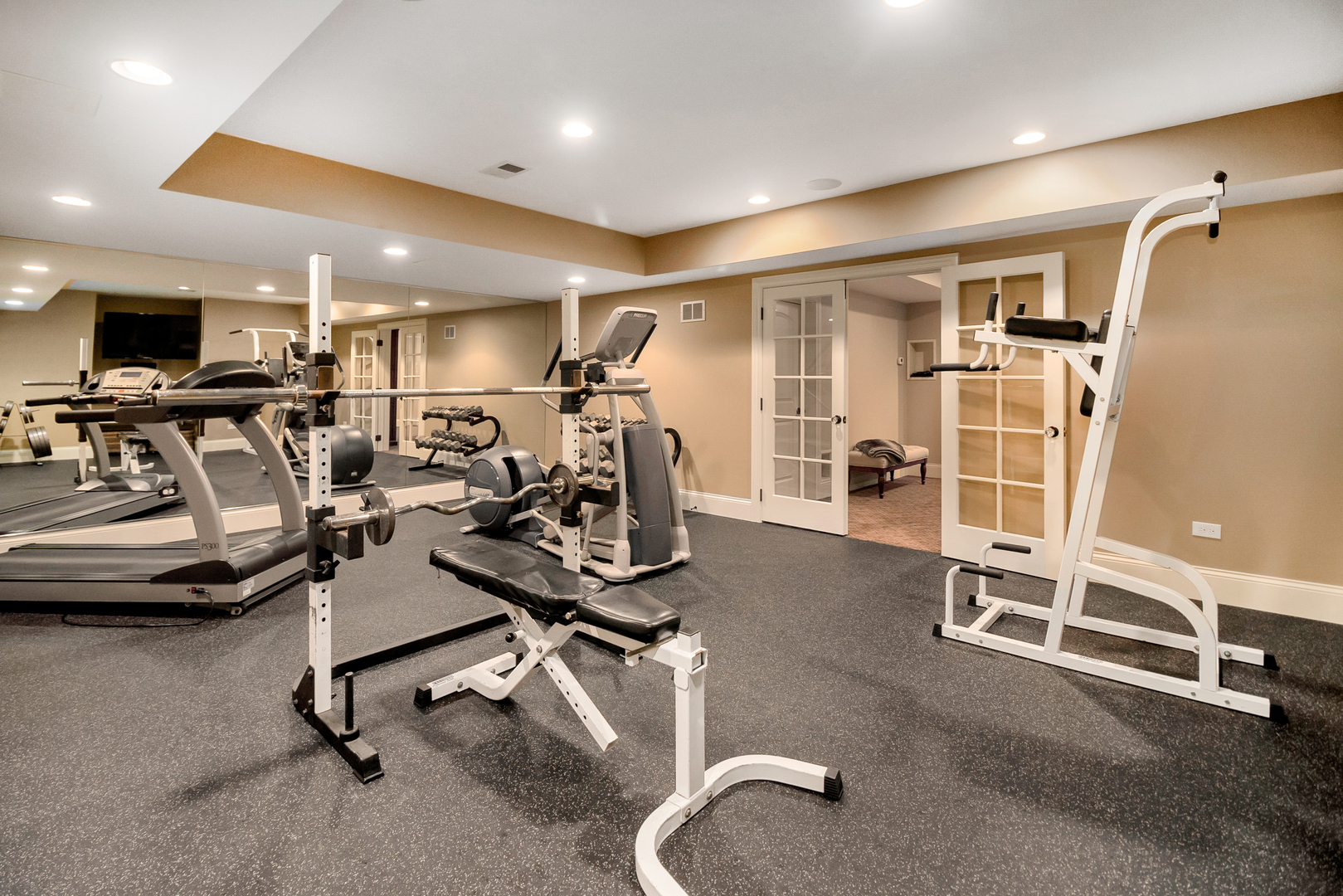 705 Sunset Drive Naperville, IL 60540 - Photo 7 of 55