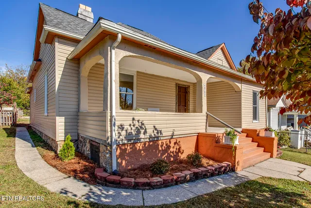 $349,900 | 615 Banks Avenue, Knoxville, TN 37917