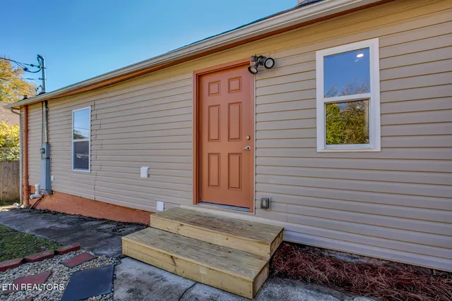 $349,900 | 615 Banks Avenue, Knoxville, TN 37917