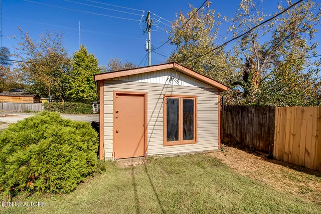 $349,900 | 615 Banks Avenue, Knoxville, TN 37917