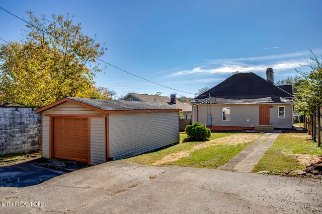 $349,900 | 615 Banks Avenue, Knoxville, TN 37917