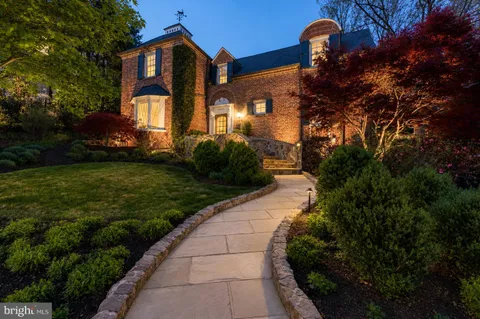 $1,890,000 | 4845 Linnean Avenue Northwest, Washington, DC 20008