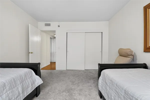 $399,900 | 5429 Newcastle Avenue, Unit 204, Encino, CA 91316