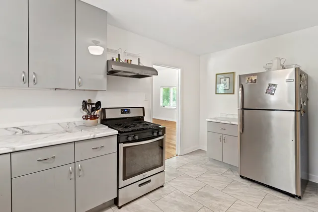 $724,000 | 321 Newman Court, Lake Bluff, IL 60044