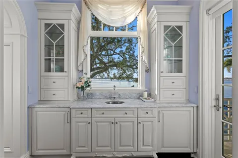 $21,999,000 | 52 Ladoga Avenue, Tampa, FL 33606