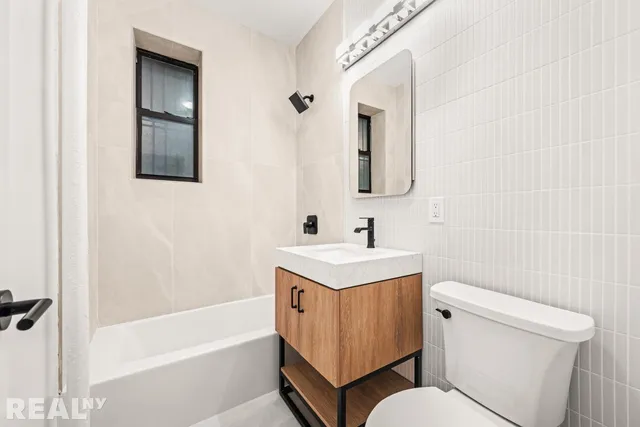 $449,000 | 690 Riverside Drive, Unit 1C | Hamilton Heights