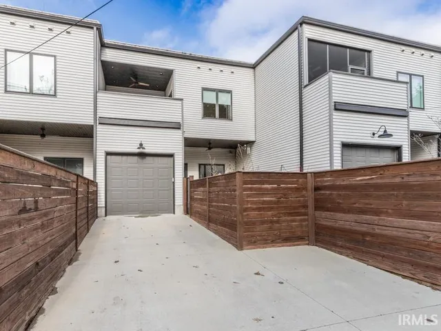 $392,500 | 31 Jefferson Avenue, Unit 102, Evansville, IN 47713