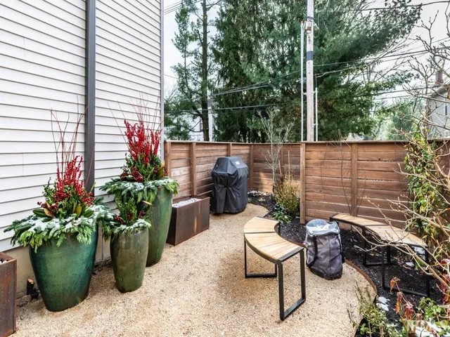 $392,500 | 31 Jefferson Avenue, Unit 102, Evansville, IN 47713