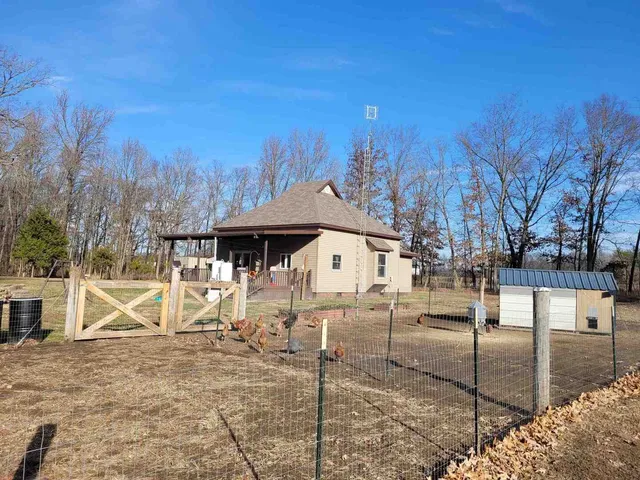 $189,900 | 5531 North Hickory Lane, Bonnie, IL 62816