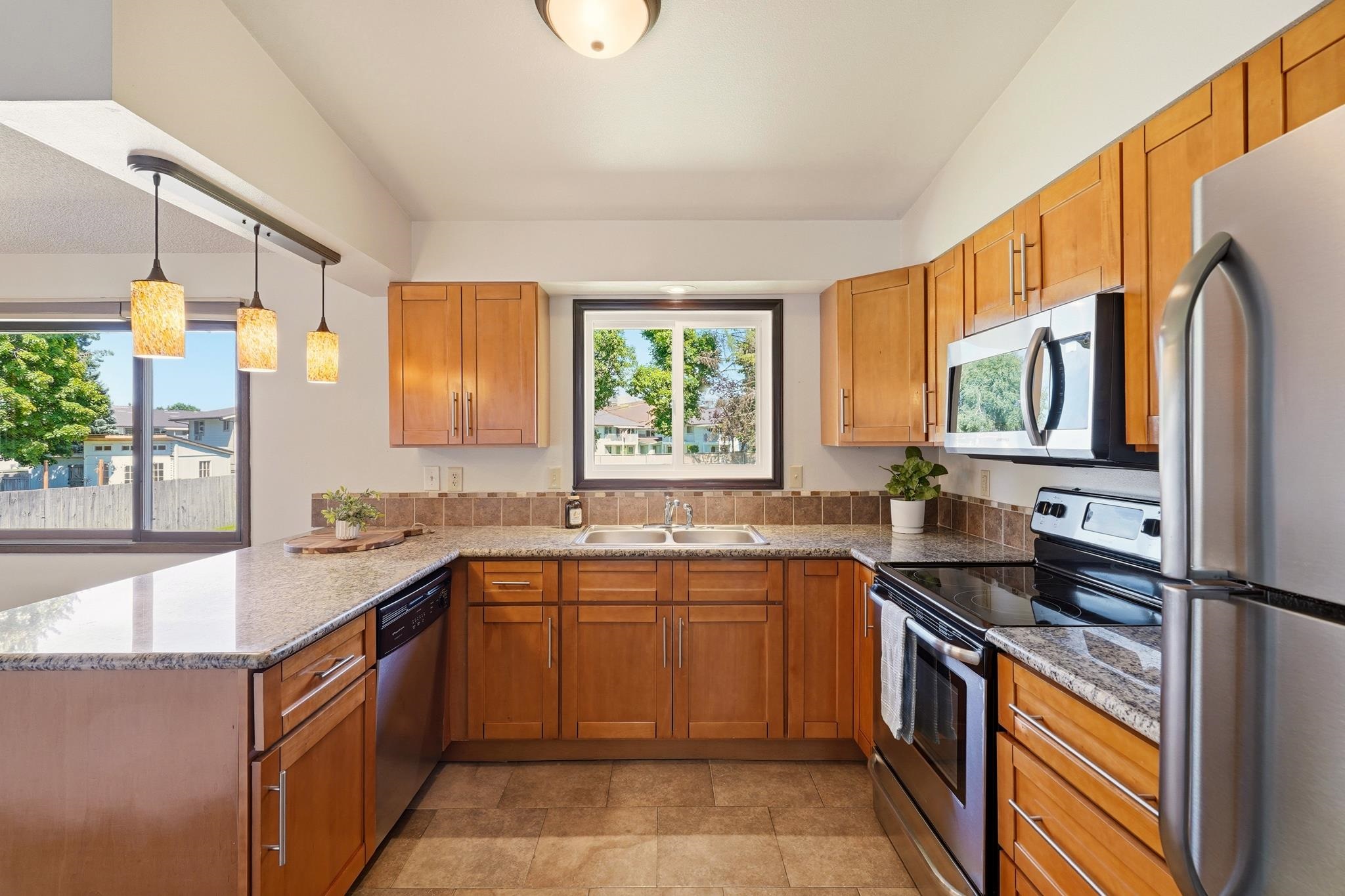 1225 South Woodlawn Road Spokane Valley, WA 99216 - Photo 13 of 42