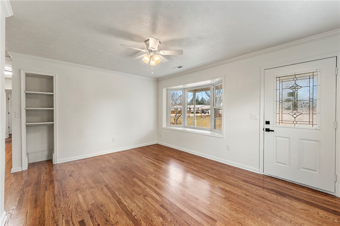 118 Southview Drive Central, SC 29630 - Photo 6 of 48