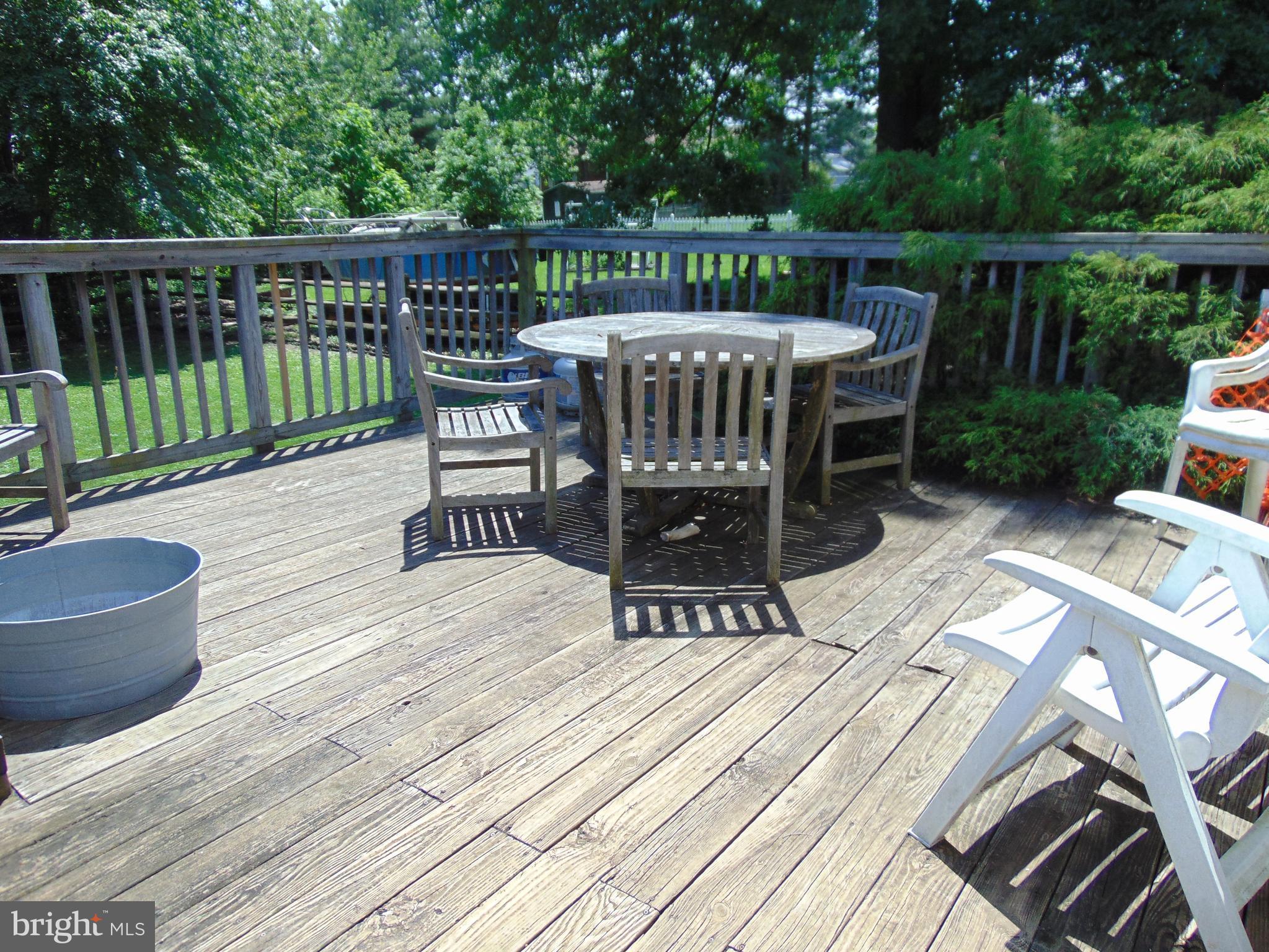 8411 Berkfield Road Baltimore, MD 21237 - Photo 18 of 23 Large rear deck