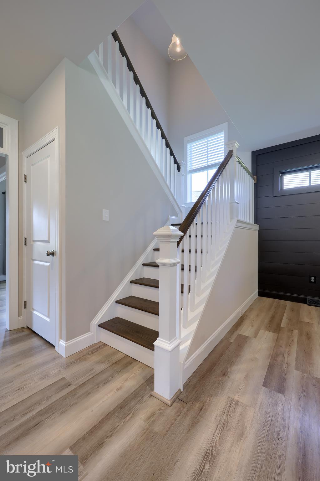61 Lake View Road Ephrata, PA 17522 - Photo 4 of 64 Gallery Image 4