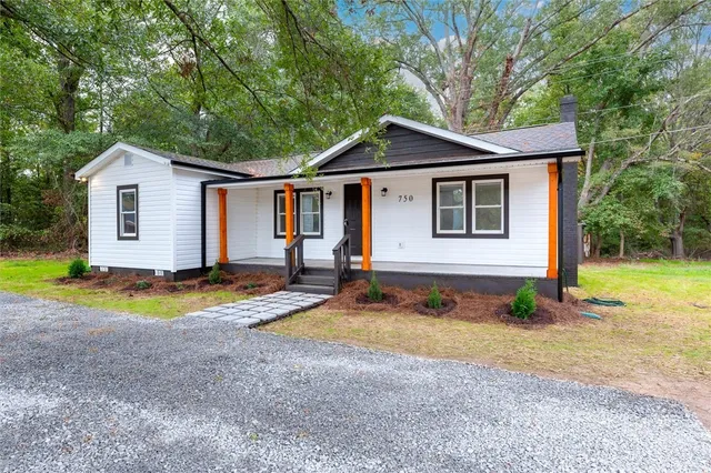 $289,000 | 750 Cherokee Road, Pelzer, SC 29669