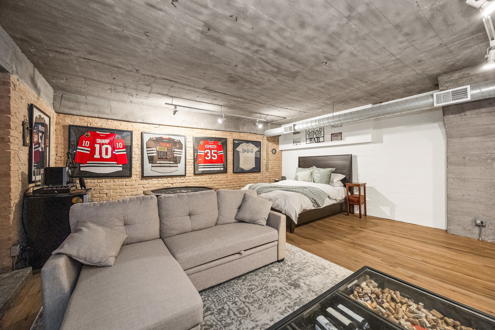 17 North Loomis Street, Unit 1J Chicago, IL 60607 - Photo 21 of 29