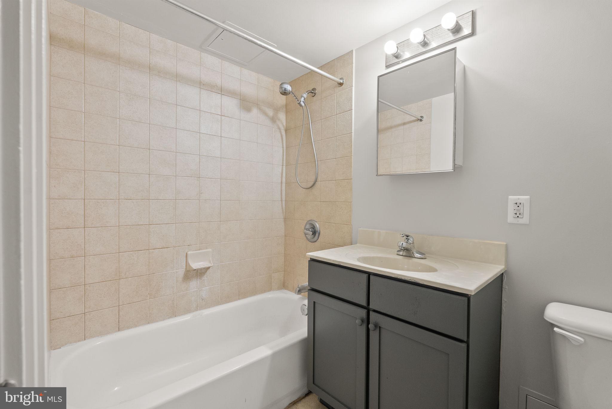 800 4th Street Southwest, Unit N325 Washington, DC 20024 - Photo 10 of 27