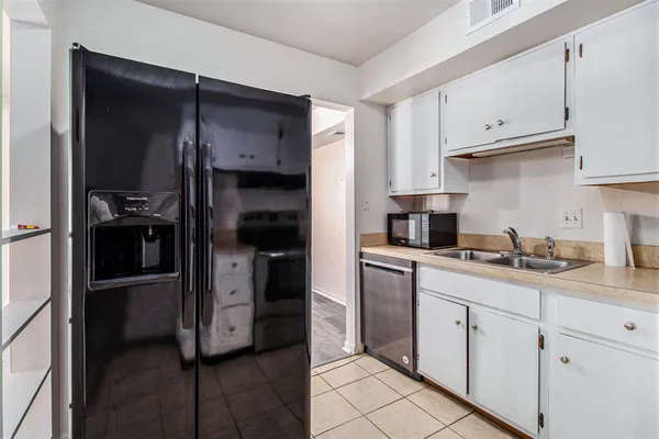 $120,000 | 742 West Kilgore Road, Unit 108, Kalamazoo, MI 49008